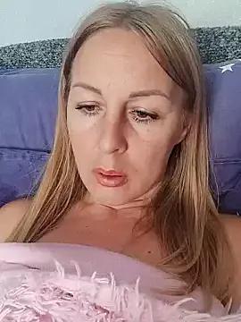 LunaSugarX from StripChat is Freechat