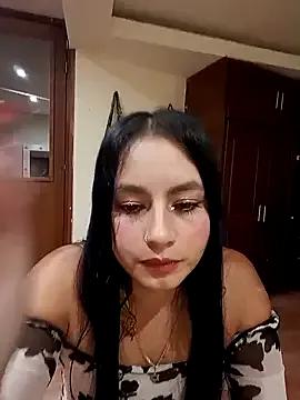 Lunavexa from StripChat is Freechat