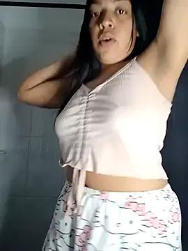 LunaVibra from StripChat is Freechat