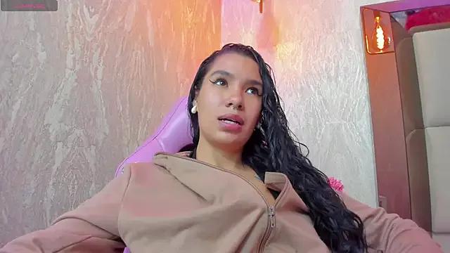 lunna-russh from StripChat