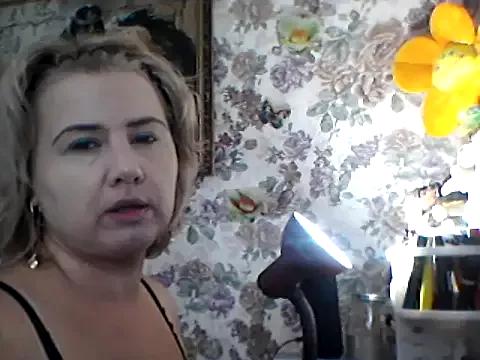 LustyyX from StripChat is Freechat