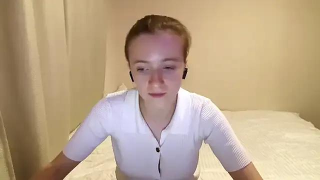 LutealTwinkie from StripChat is Freechat