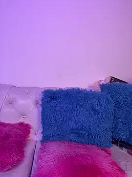 Luu_sr from StripChat