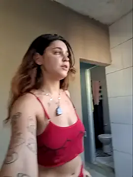 luuhcat09 on StripChat 