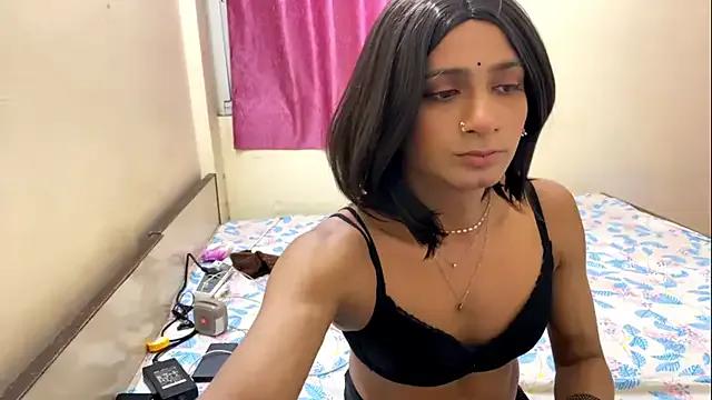 LuvLayla from StripChat is Freechat