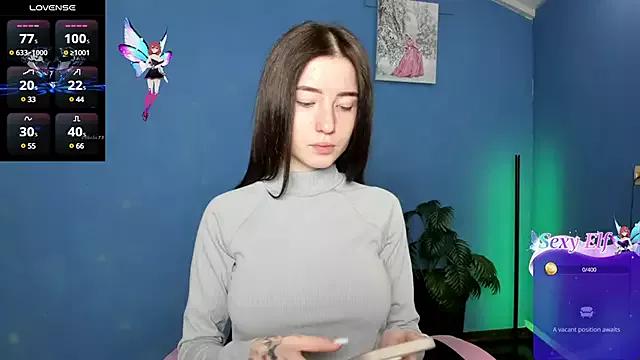 Luxuryalma from StripChat
