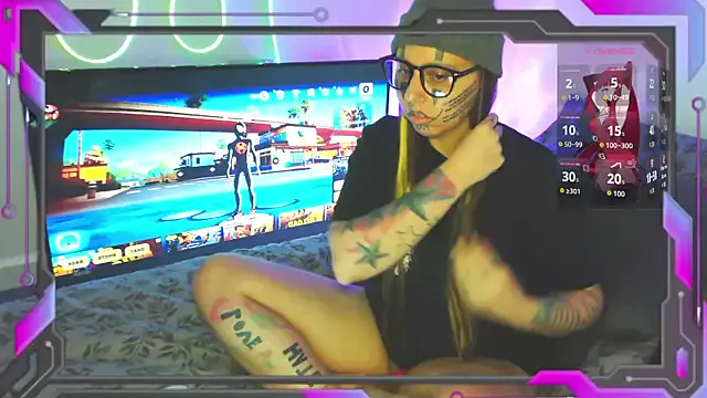 Luxxrra on StripChat 