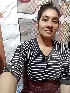 luzdelunas from StripChat is Freechat