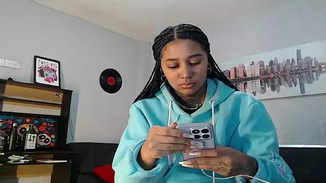 lyam_ebony from StripChat is Freechat