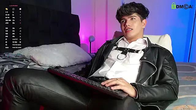 LyleBennett_ from StripChat