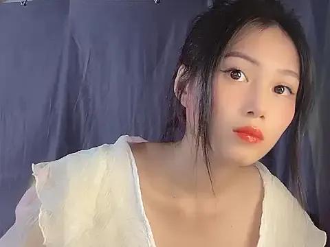 Lyly4757 from StripChat