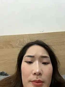 LylyBaby1888 on StripChat 