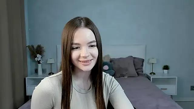 LynnaCoey from StripChat