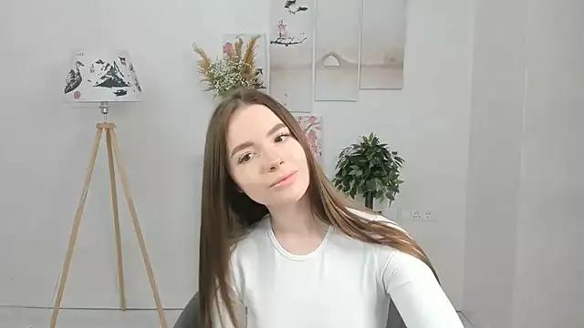 LynnaCoey from StripChat is Freechat
