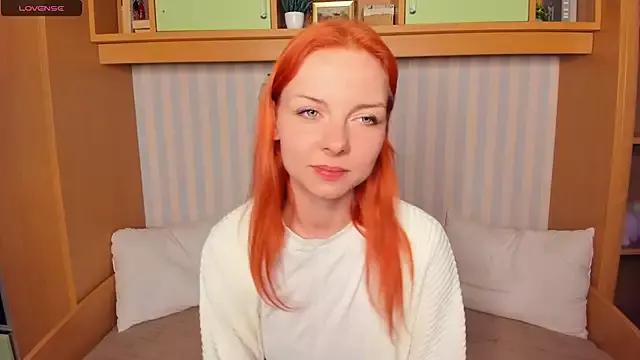 LynnaConner from StripChat is Freechat