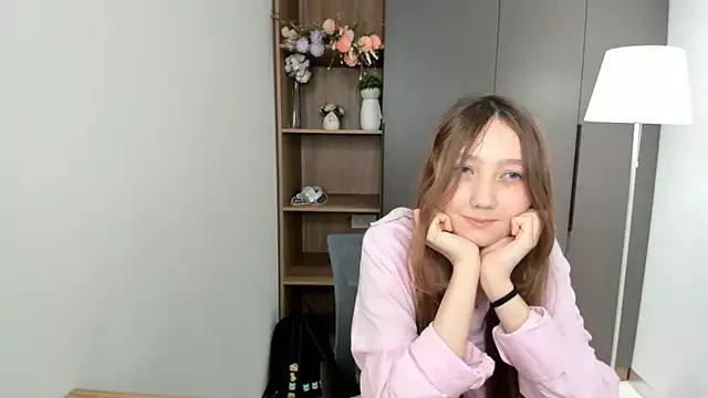 LynnaCroyle from StripChat is Freechat