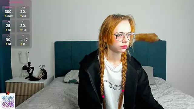LynneByron from StripChat