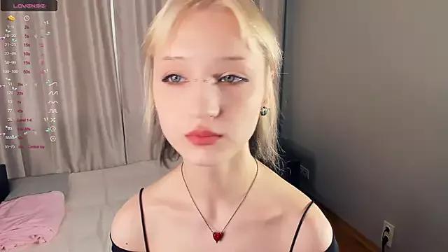 Try our streaming cams variety and talk on a personal level with our adorable girls streamers, showing off their bountiful shapes and dildos.