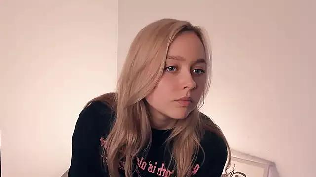 LynnGlasco from StripChat is Freechat
