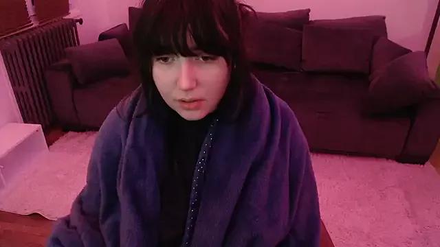 Lynylou from StripChat