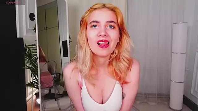 M_I_S_S_A from StripChat