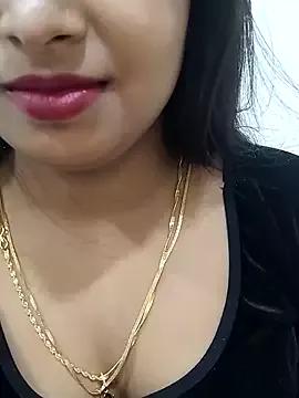 Maahhii_2 from StripChat is Freechat