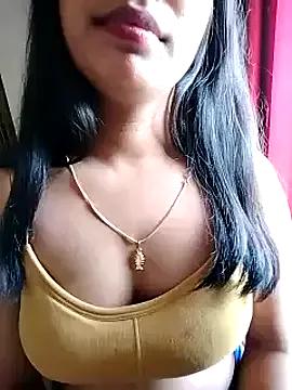 Maahhii_2 from StripChat