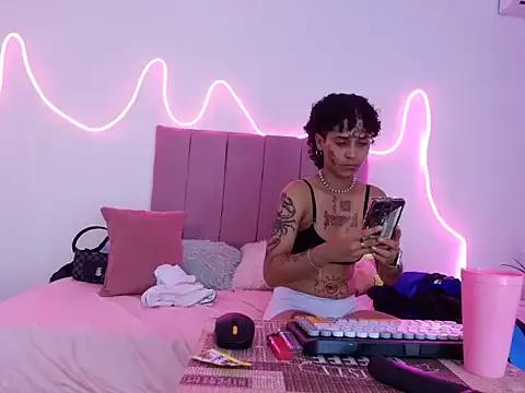 Try our streaming cams variety and talk on a personal level with our adorable girls streamers, showing off their bountiful shapes and dildos.