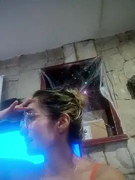 MacarenaRey from StripChat