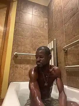 Maculine_Stayr from StripChat is Freechat