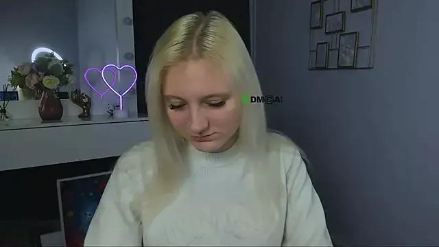 madam_uliis from StripChat