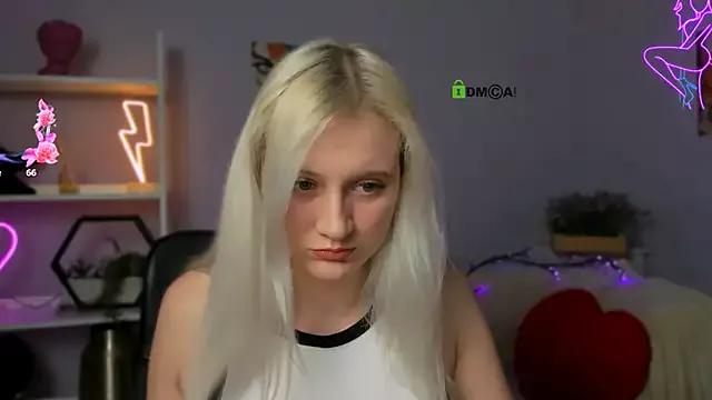 madam_uliis from StripChat
