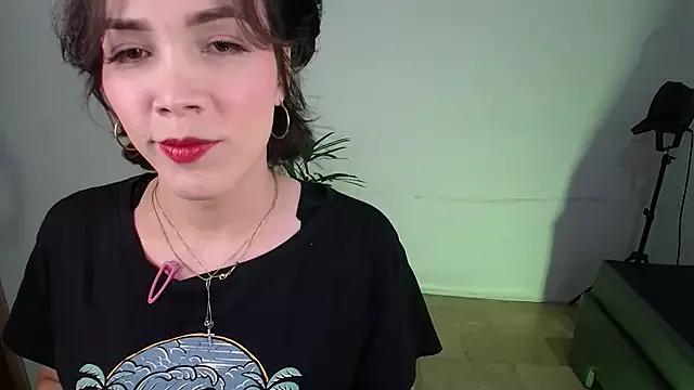 Try our streaming cams variety and talk on a personal level with our adorable girls streamers, showing off their bountiful shapes and dildos.