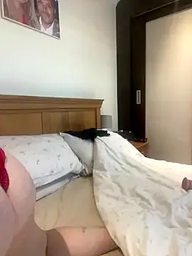 madamlillyrose on StripChat 