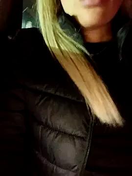 Madamx14 from StripChat