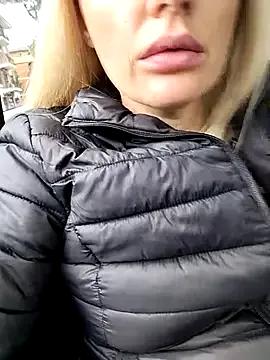 Madamx14 from StripChat