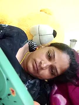 madavi123 from StripChat