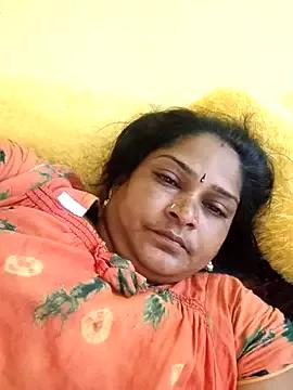 madavi123 from StripChat is Freechat