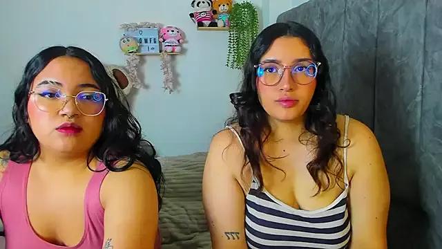 maddie-and-chelsea- from StripChat