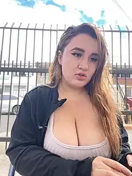 Maddy_Luu from StripChat is Freechat