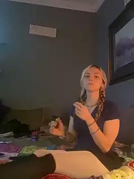 maddybabyxoxo from StripChat is Freechat