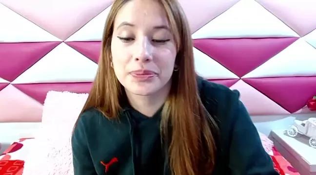 MaddyBennet from StripChat