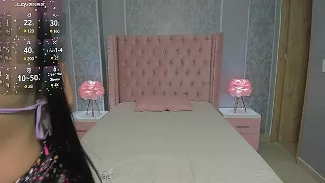 MaddyCute4u from StripChat