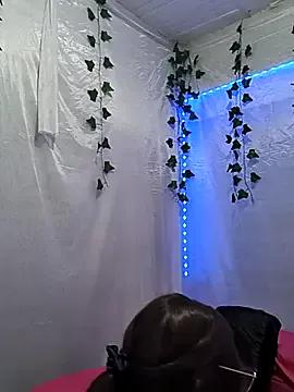 MaddyMendozaxx from StripChat