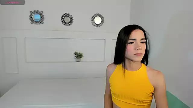 MaddyMoon1 from StripChat is Freechat