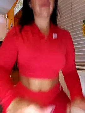 Maddythemilf on StripChat 