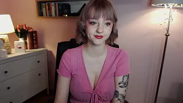 MadelineLust from StripChat is Freechat