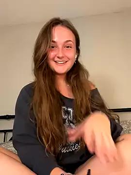 MadilynX777 from StripChat is Freechat
