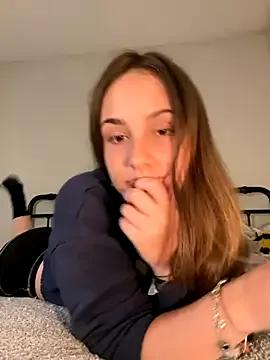 MadilynX777 from StripChat is Freechat