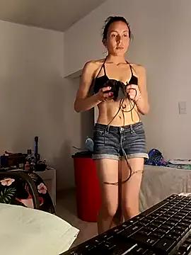 Madison_charlotte from StripChat is Freechat